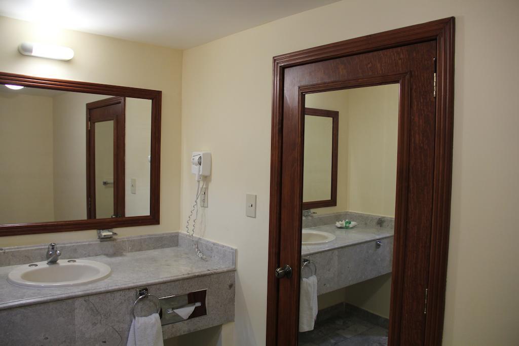 Hotel Tehuacan Plaza Εξωτερικό φωτογραφία
